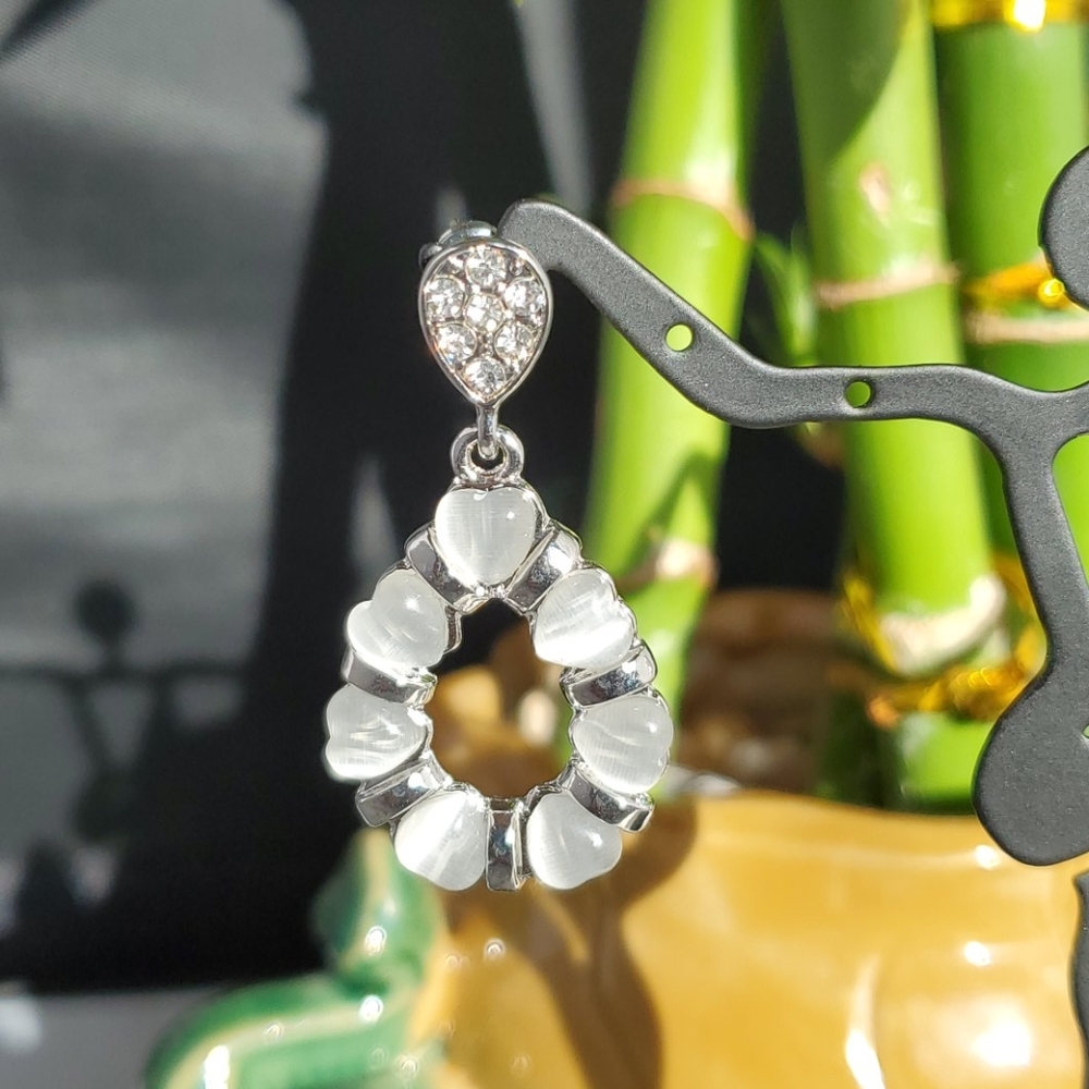 Fancy Earring - Picture 2 of 3